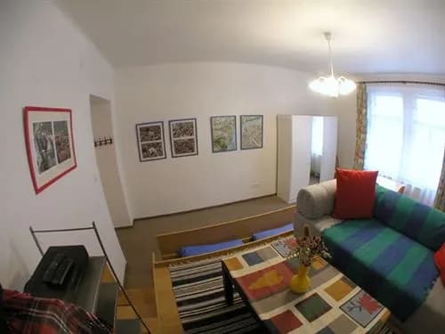 Ron's Rainbow Guest House - photo 12