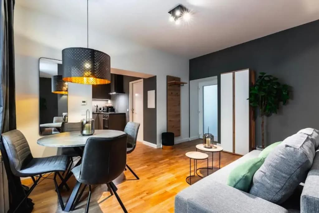 Authentic apartment next to Schwedenplatz - photo 5