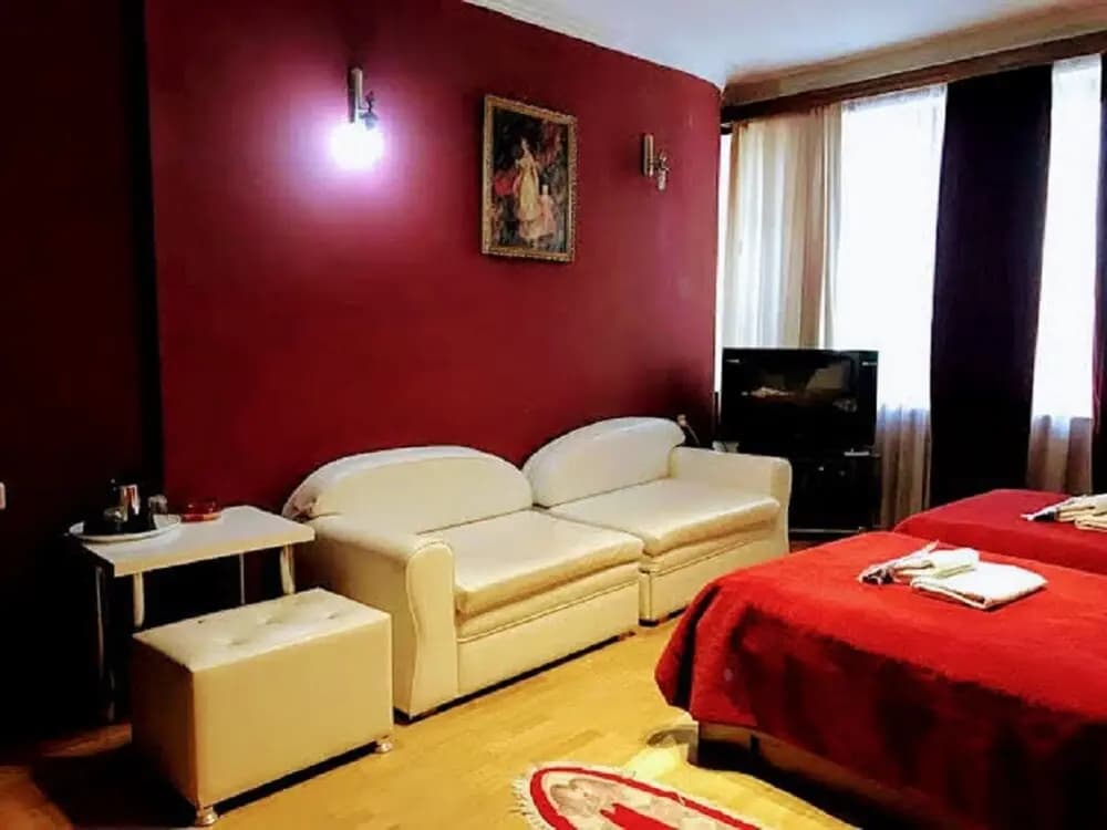 David L Hotel - photo 4