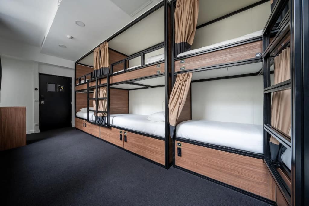 Beau M Paris Hostel - photo 3