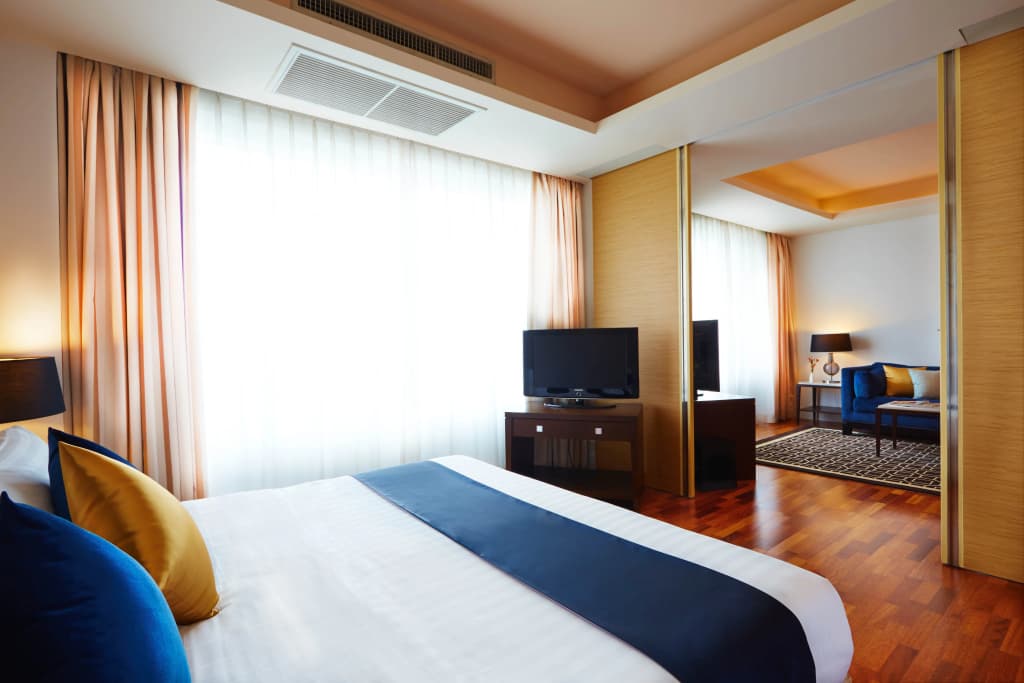 The Duchess Hotel  - photo 3