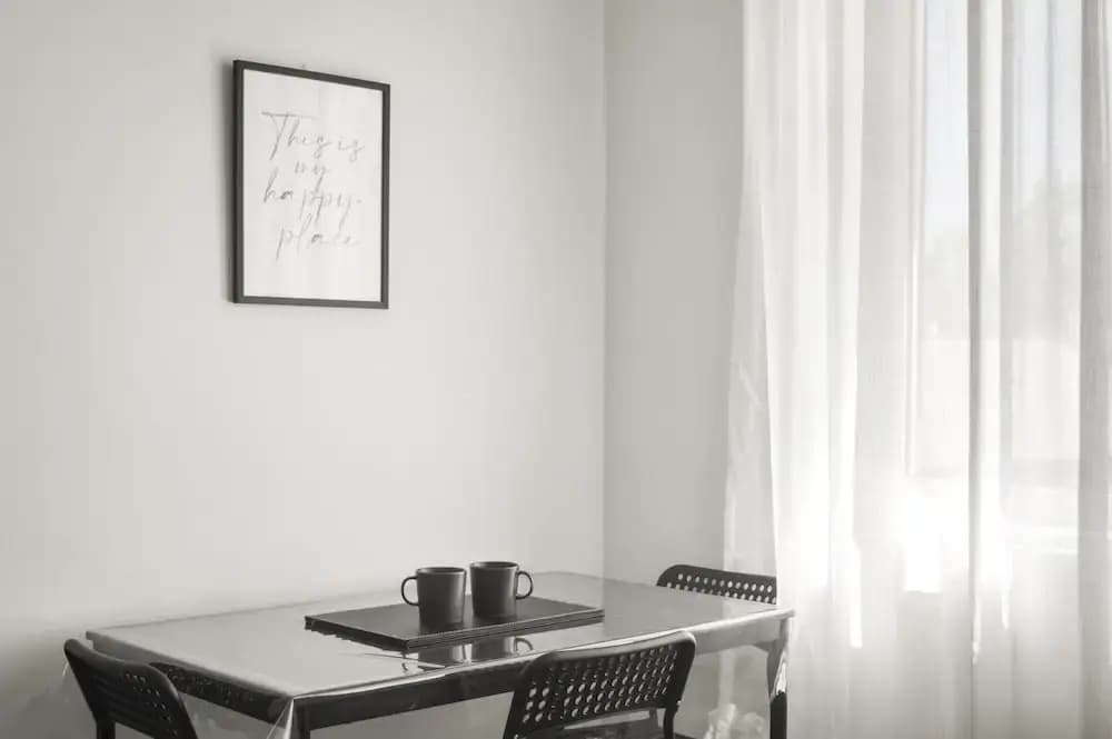 Sleek Richmond 1-bed Close to Everything - photo 7