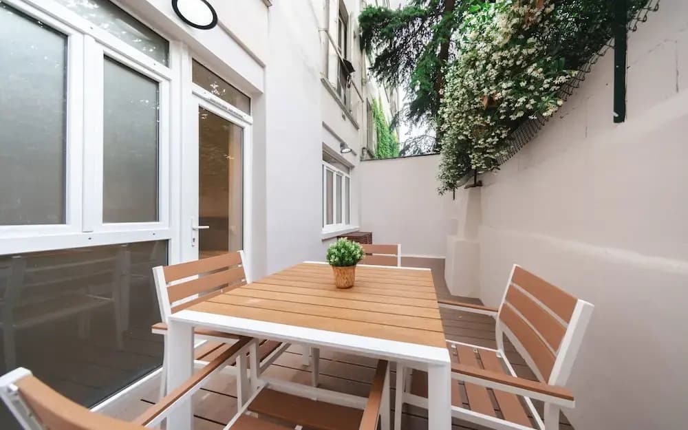 AC Apartment With Terrace in the Center of Paris - photo 8