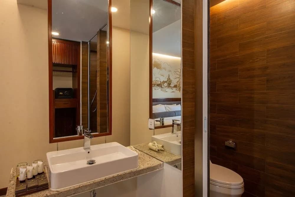 The Twizt Hotel - photo 8