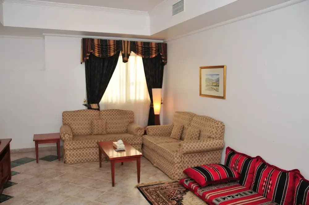 Safeer Hotel Suites - photo 18