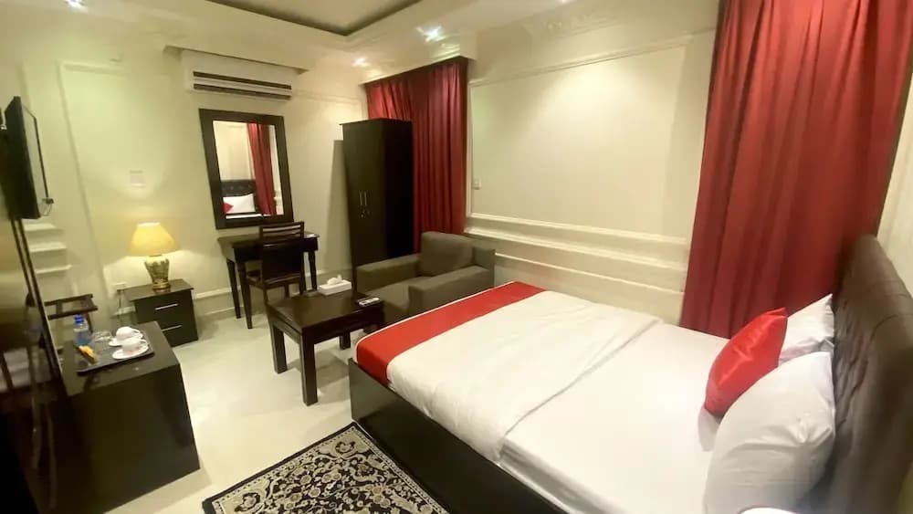 Majestic Hotel - photo 20