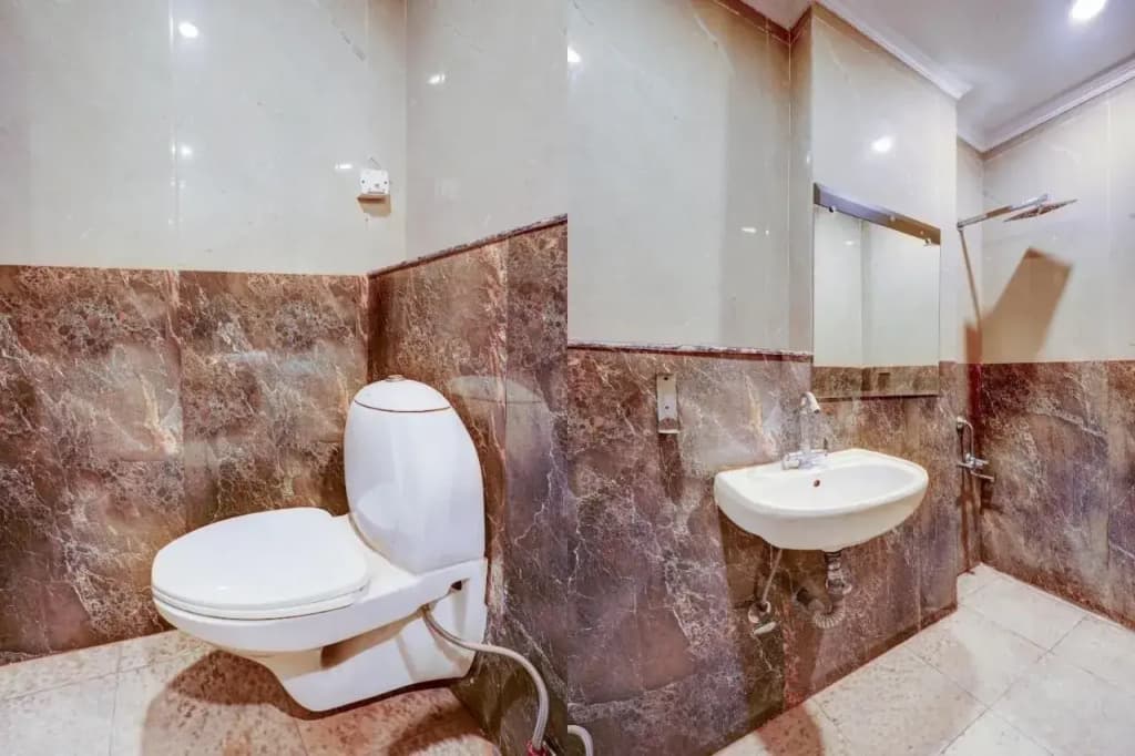 Hotel O Golden King - photo 23