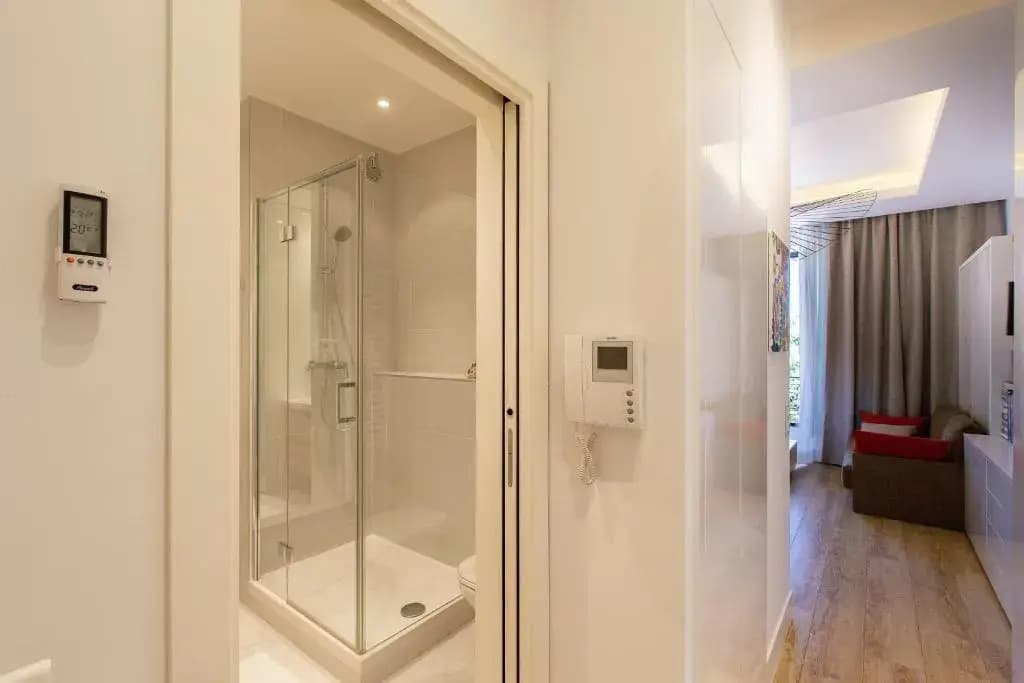 GRAND HÔTEL City Center at 2 minutes walk from the beach - photo 6