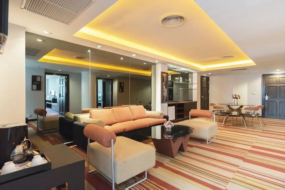 Maroon Infinity Residence by Favstay - photo 6