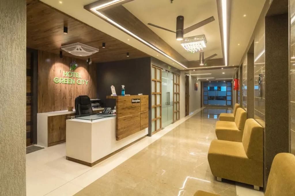 Lucky Inn Suites - photo 2