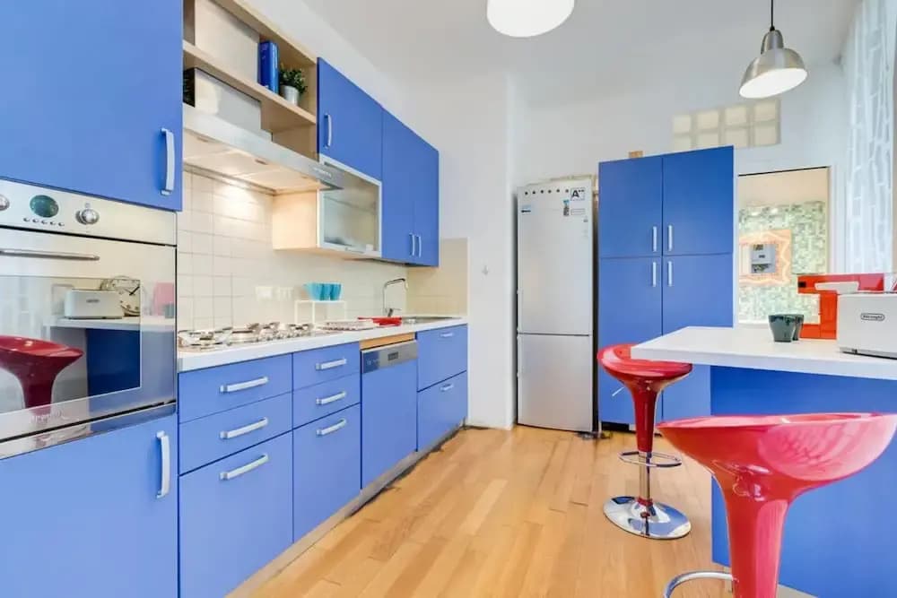 Extra Large Colorful Flat in Central Location! - photo 13