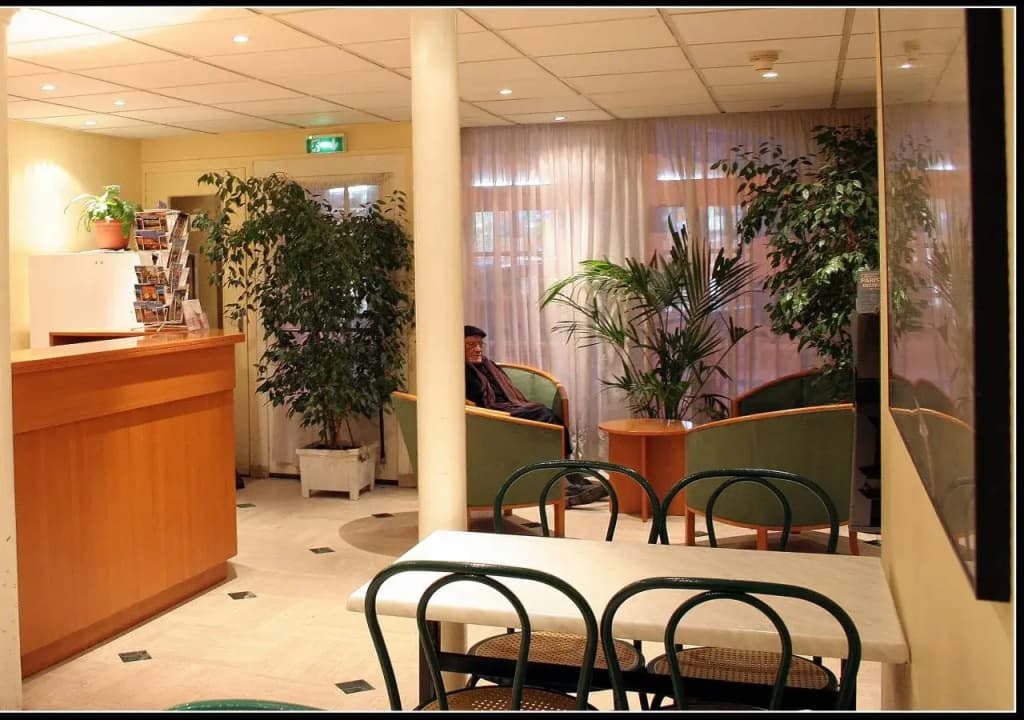 Pax Hotel - photo 2
