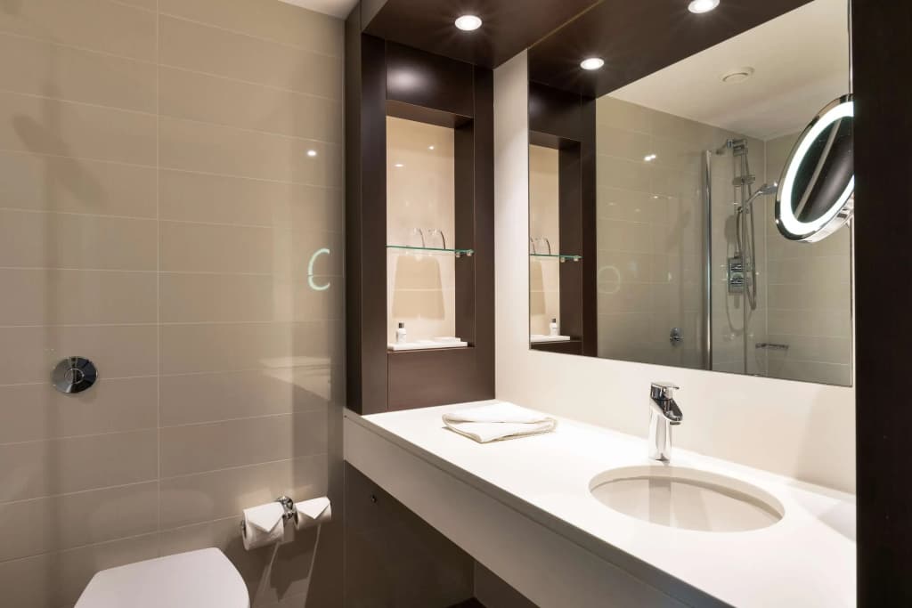 Radisson Blu Hotel, Edinburgh City Centre - photo 8