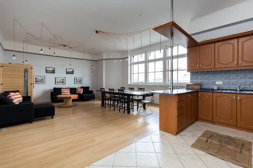 Astoria Apartment - photo 14
