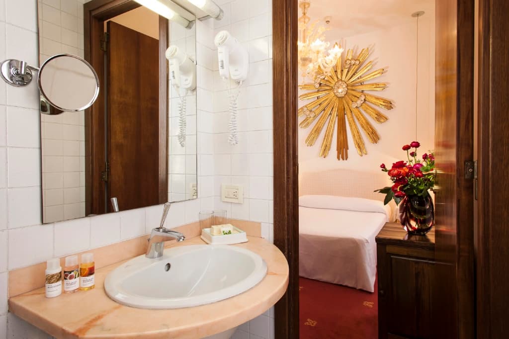Hotel Columbia - photo 13