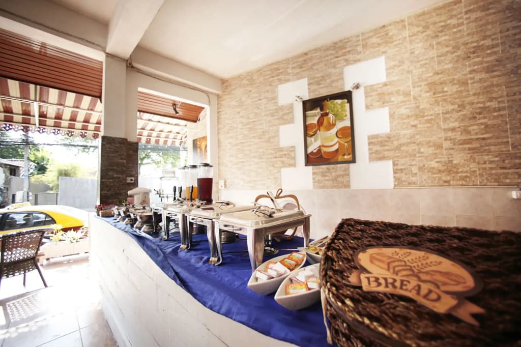 Lotus Friendly Hotel - photo 10
