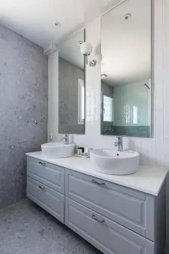 Elegant Luminous 3BD apartment in Kolonaki - photo 9