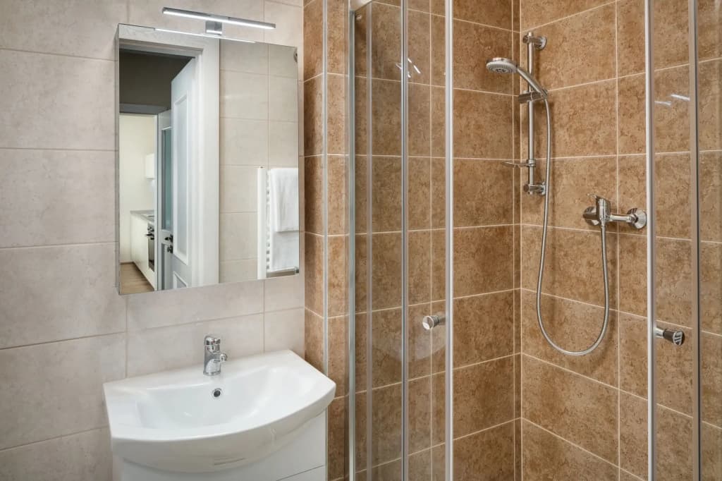 Louren Apartments - photo 8