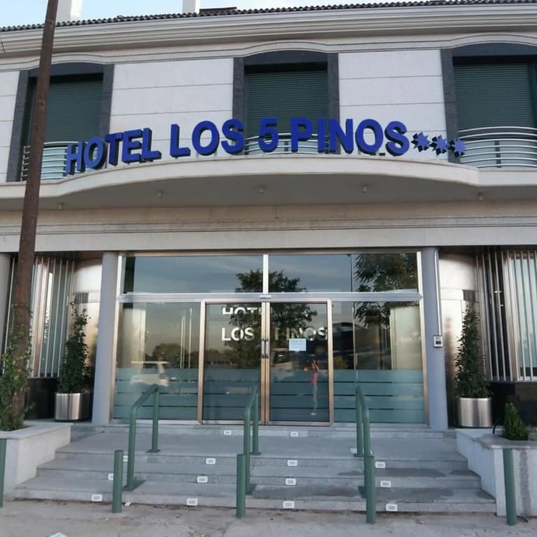 Hotel Los 5 Pinos - photo 1