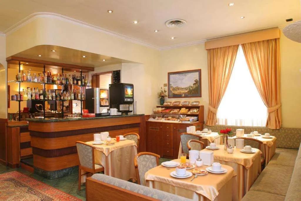 Hotel Argentina - photo 18