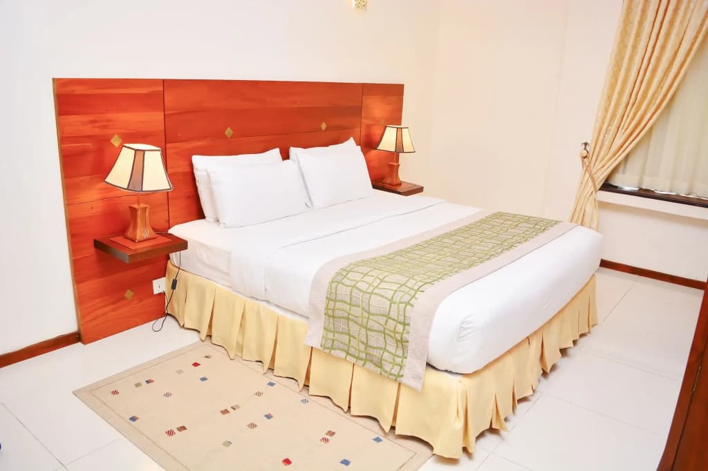 Unique Towers Luxury Boutique Suites - photo 36