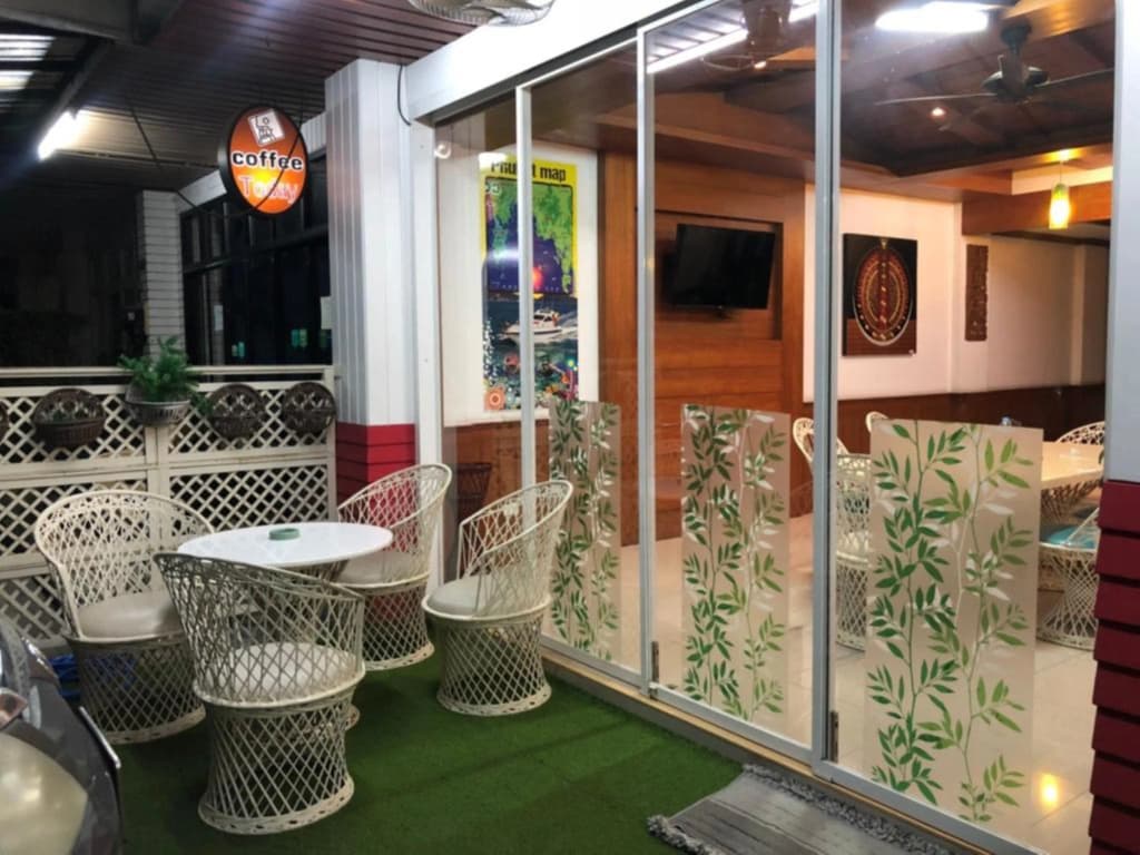 Chollada Inn Kamala - photo 17