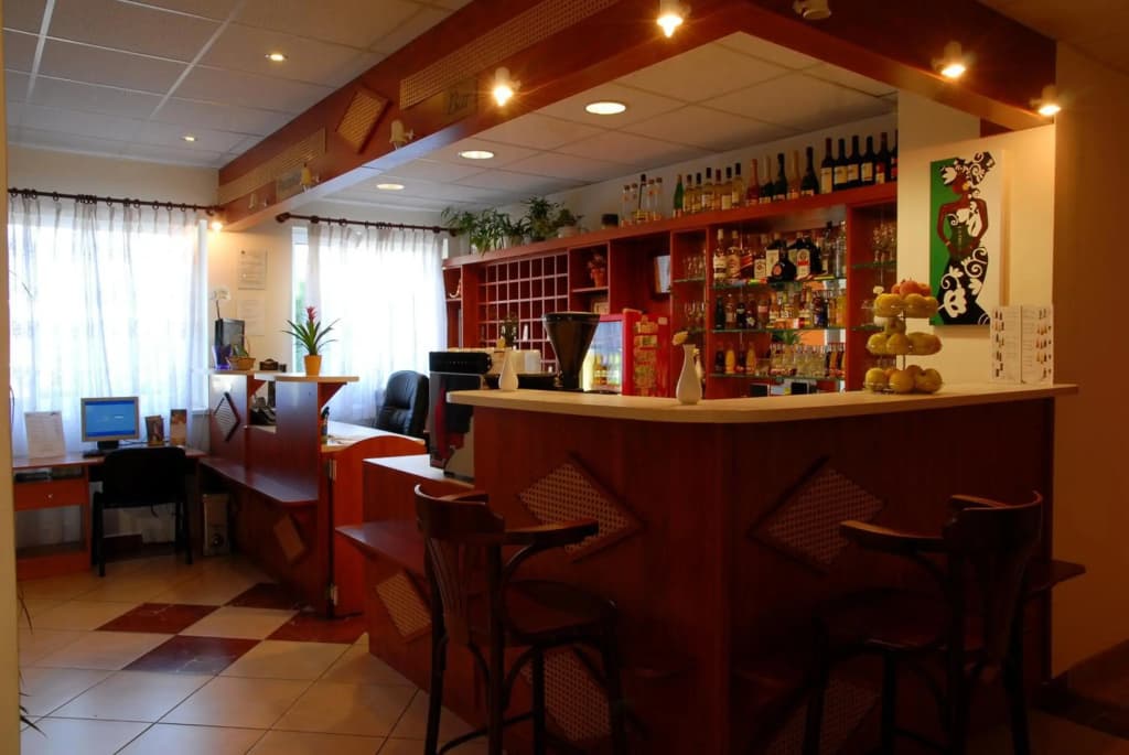 Hotel Ferihegy - photo 20