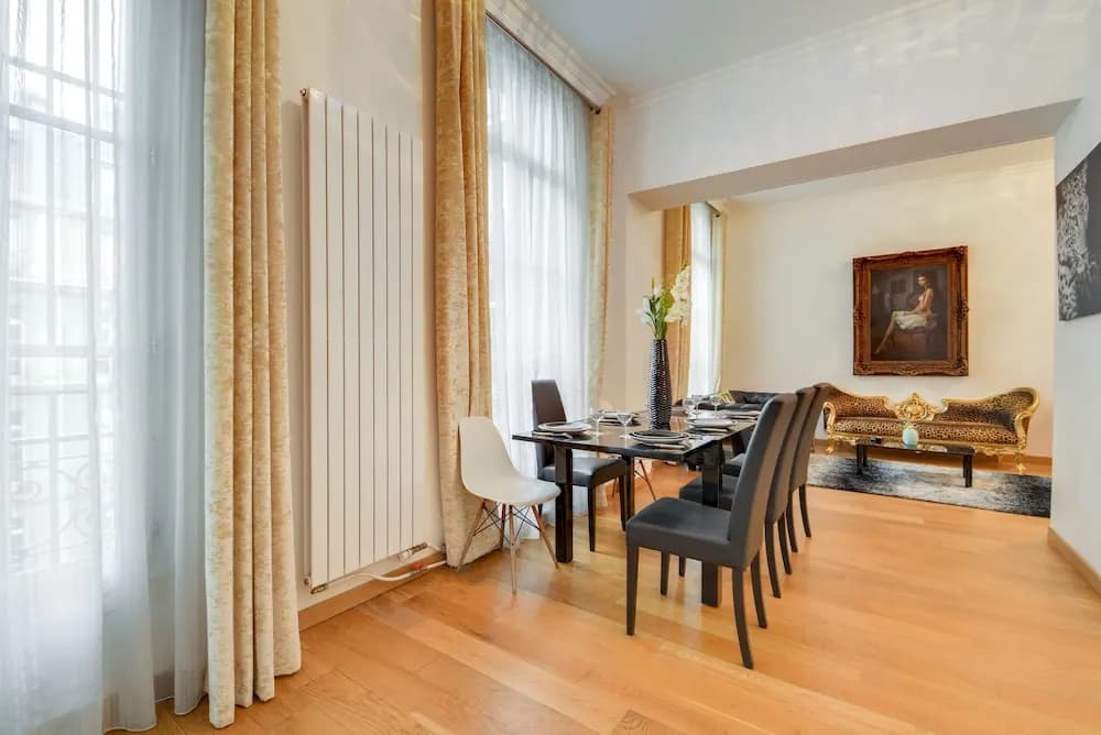 Champs Elysées - Lincoln, 140m2 Suites in Paris - photo 17