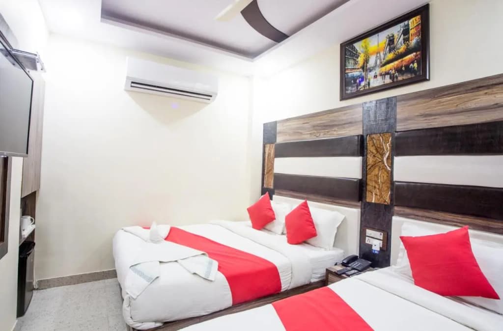 Hotel Dollar Inn - photo 38