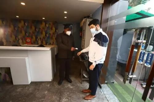 Hotel Twin Tree Naraina - photo 27