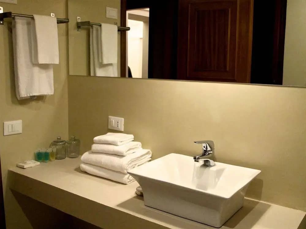 La Maison DArt Suite - photo 8