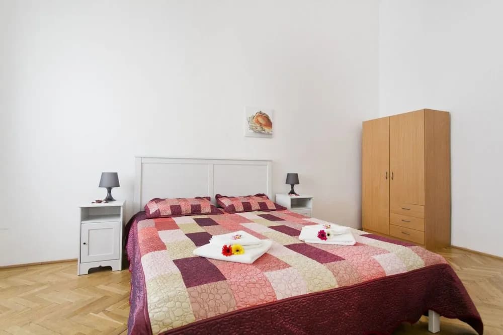 Dandy Deluxe Apartments - photo 2