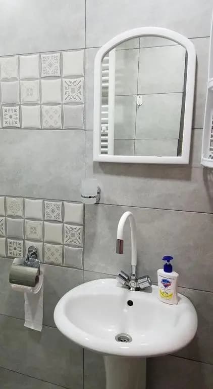 Nona's Guest House - photo 11