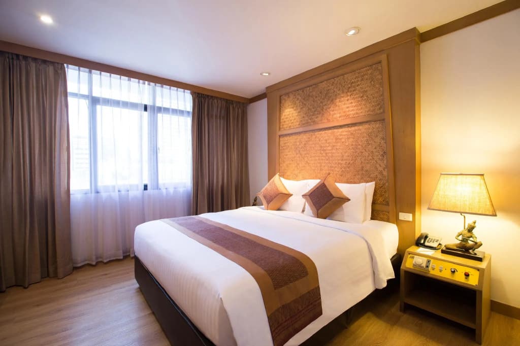 The Tarntawan Hotel Surawong Bangkok - photo 2