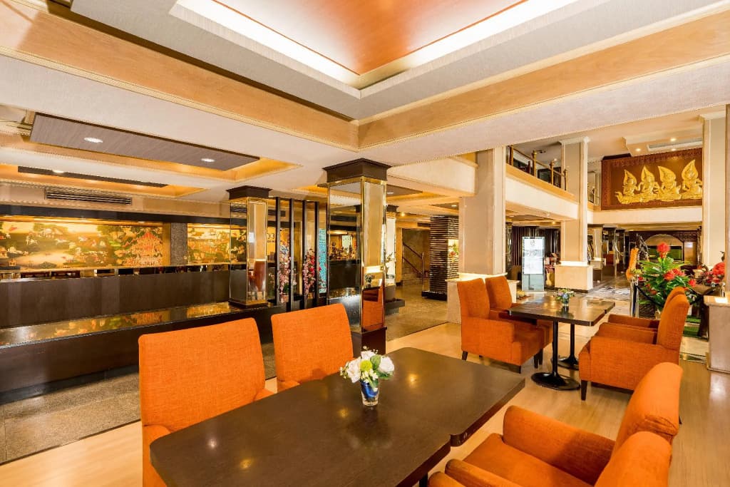The Niran Grand Hotel - photo 18