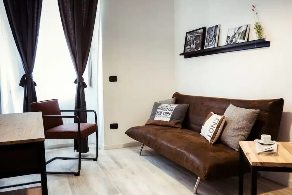 Large Flat/industrial Style/close to Termini - photo 6