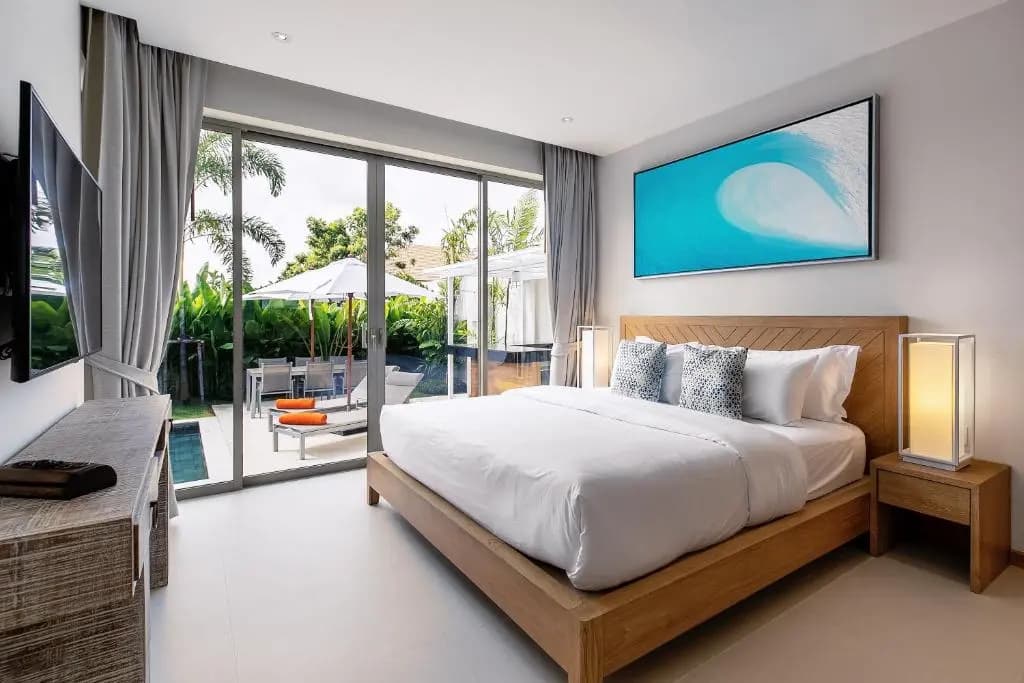 Modern 3BR Villa with Private Pool & BBQ - photo 3