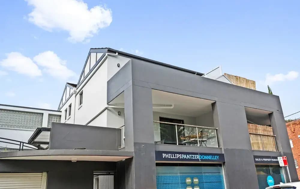 Lovely 2-bed With Balcony - photo 1