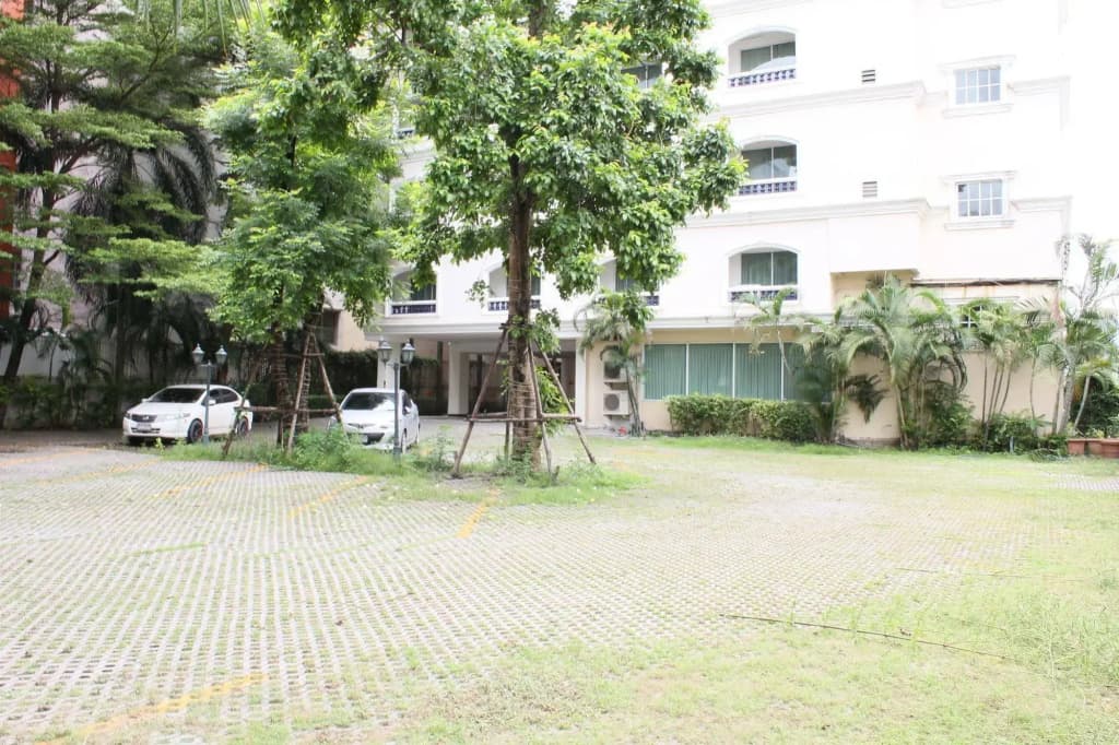 Romance Hotel Bangna - photo 19
