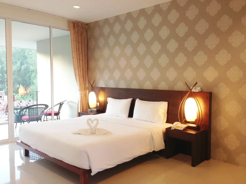 L'esprit de Naiyang Beach Resort - photo 3