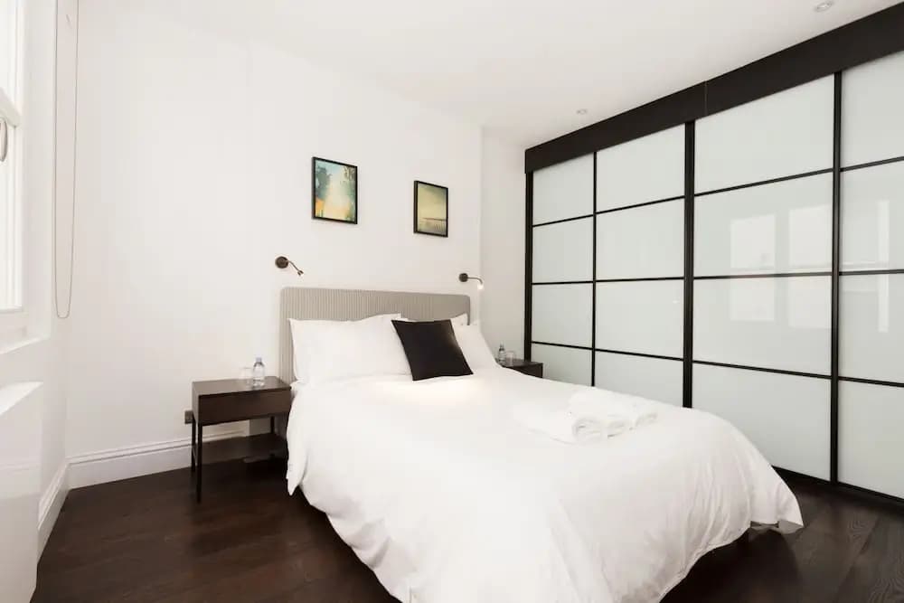 2 Bdr Queens Gardens by the Residences - photo 5