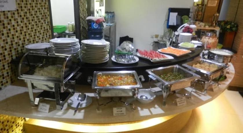 Karsa Utama Hotel - photo 23