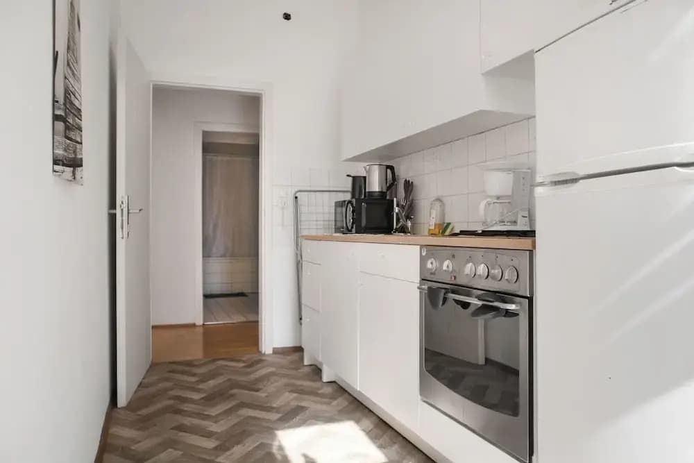 Spacious 2BR Apartment Long Stay Rennweg - photo 11