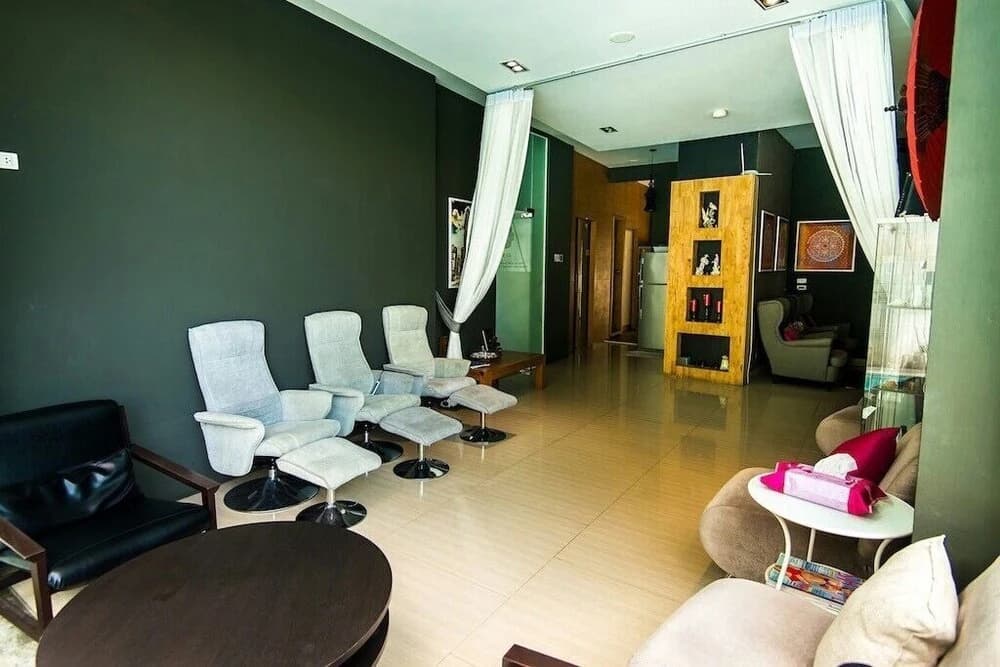 Deluxe apartment at Icon Park Condo - photo 16
