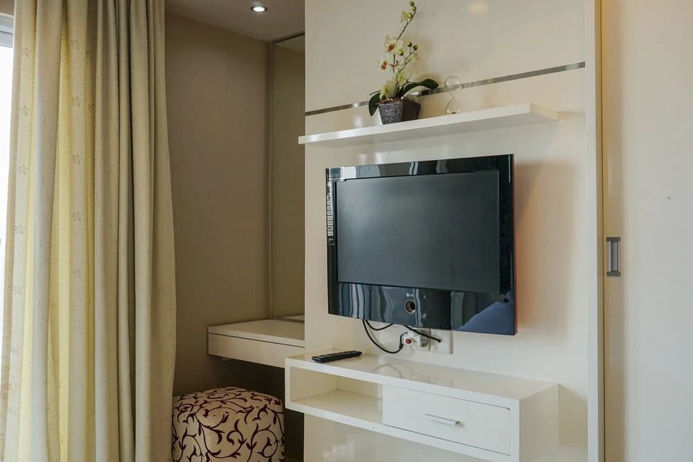 1BR Apartment at Cosmo Mansion near Grand Indonesia - photo 4