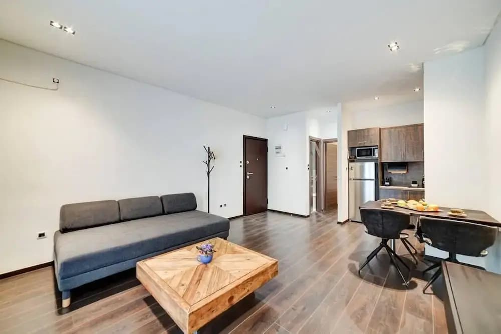 Classy and Stylish Apartment Next to Hilton - photo 5