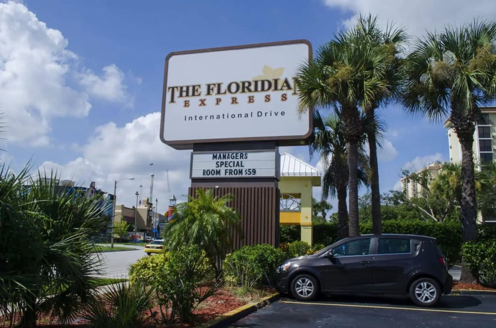 B&B Hotel Orlando International Drive Near Universal - Newly Renovated! - photo 18