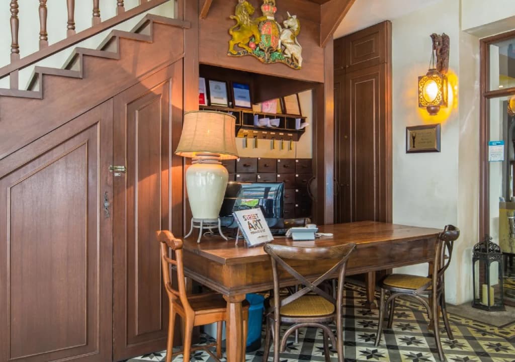 Campbell House - photo 19