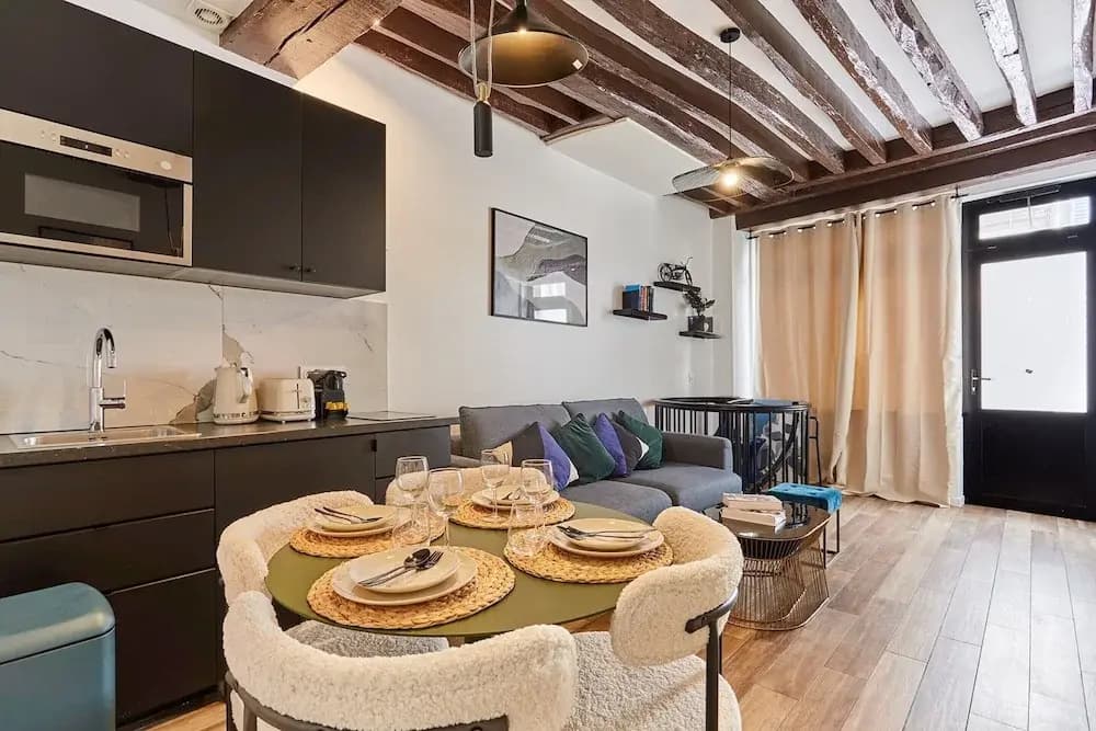 Duplex in the Center of Paris - photo 9