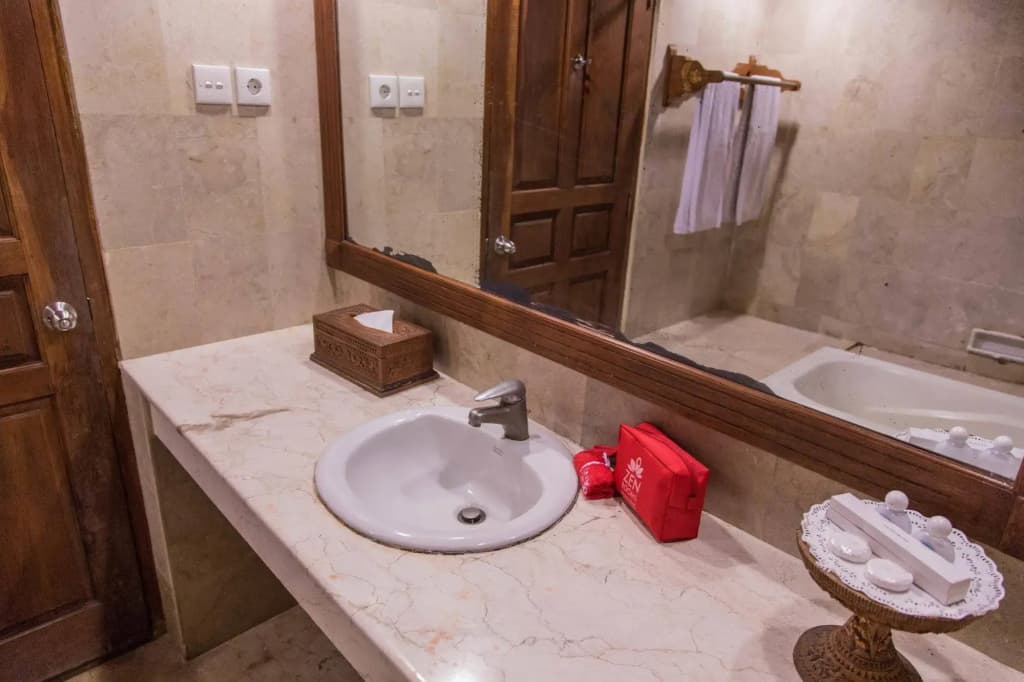 ZEN Rooms Jimbaran Pantai Kedonganan - photo 8